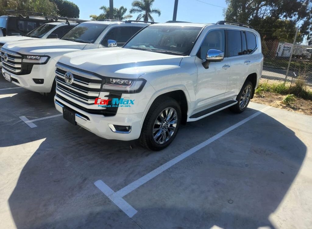 2023 Toyota Landcruiser LC 300 - Nairobi