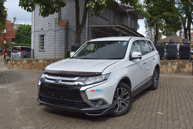 2018 Mitsubishi Outlander - Nairobi